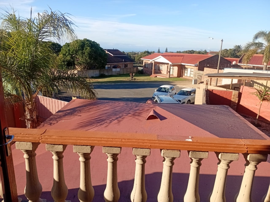 6 Bedroom Property for Sale in Heiderand Western Cape